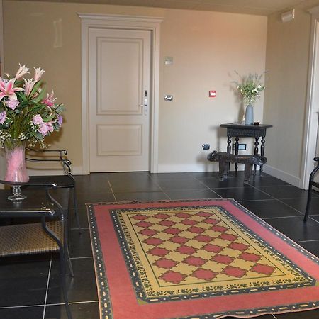 Roccamonfina Palace Hotel Bagian luar foto