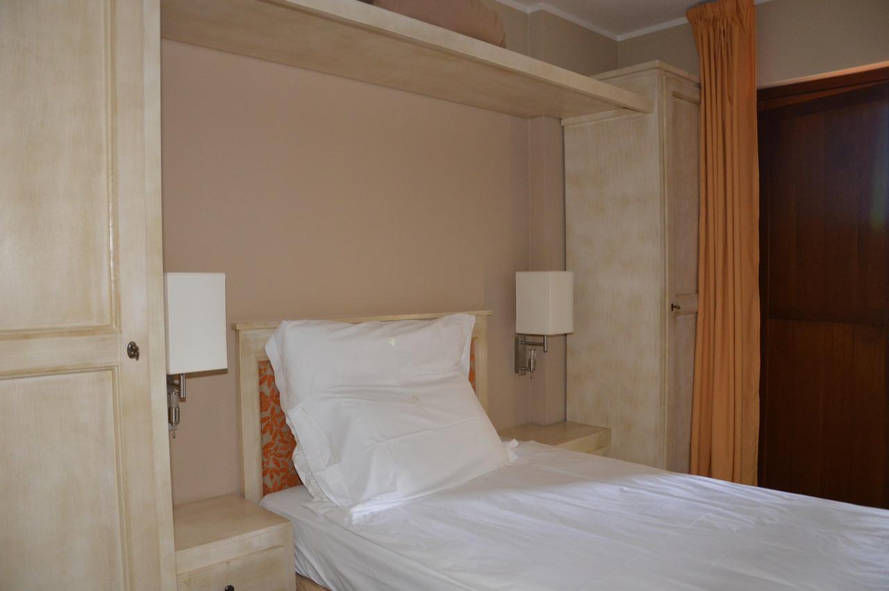 Roccamonfina Palace Hotel Ruang foto