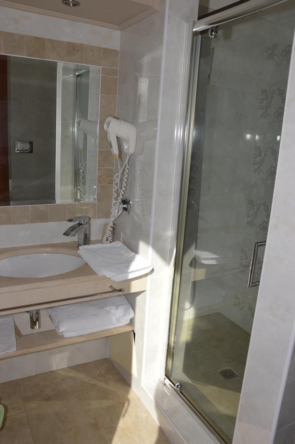 Roccamonfina Palace Hotel Ruang foto