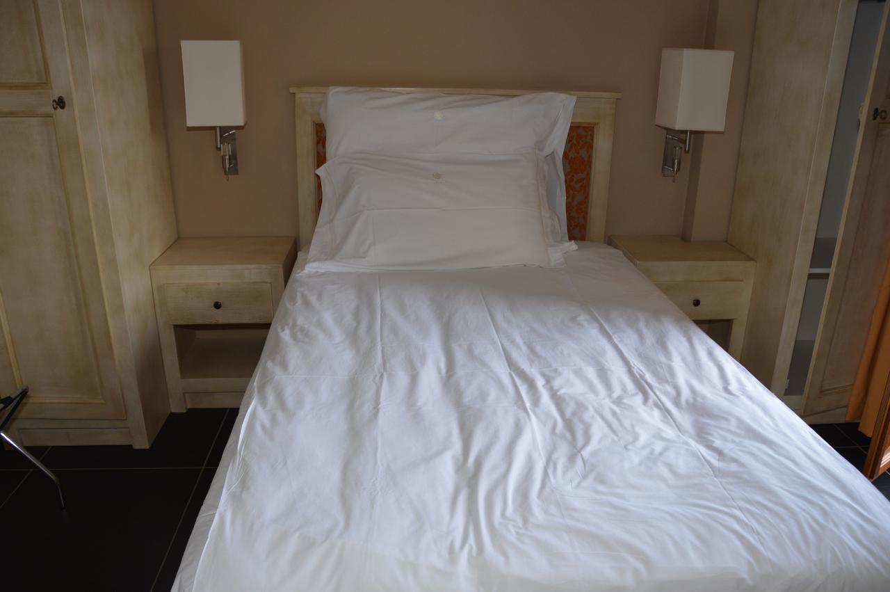Roccamonfina Palace Hotel Ruang foto