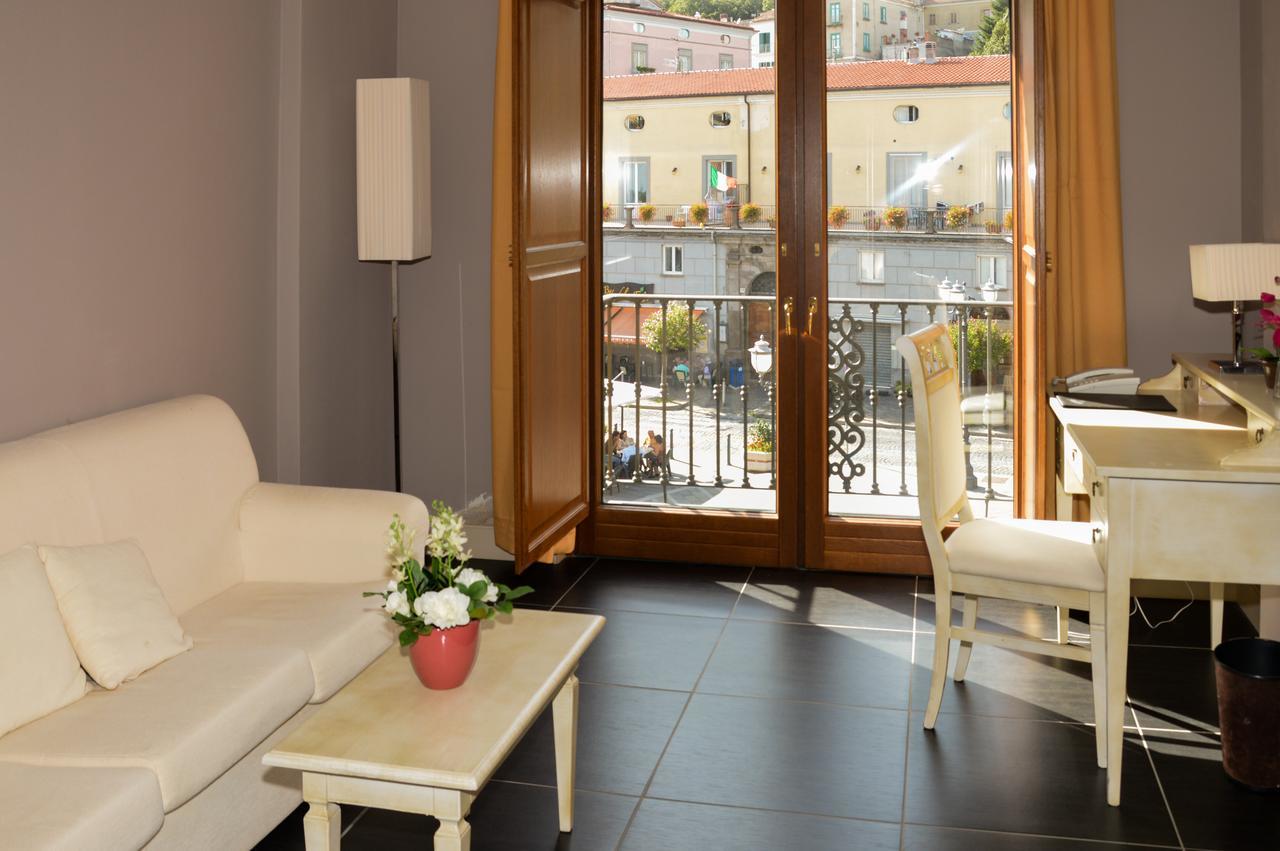 Roccamonfina Palace Hotel Bagian luar foto